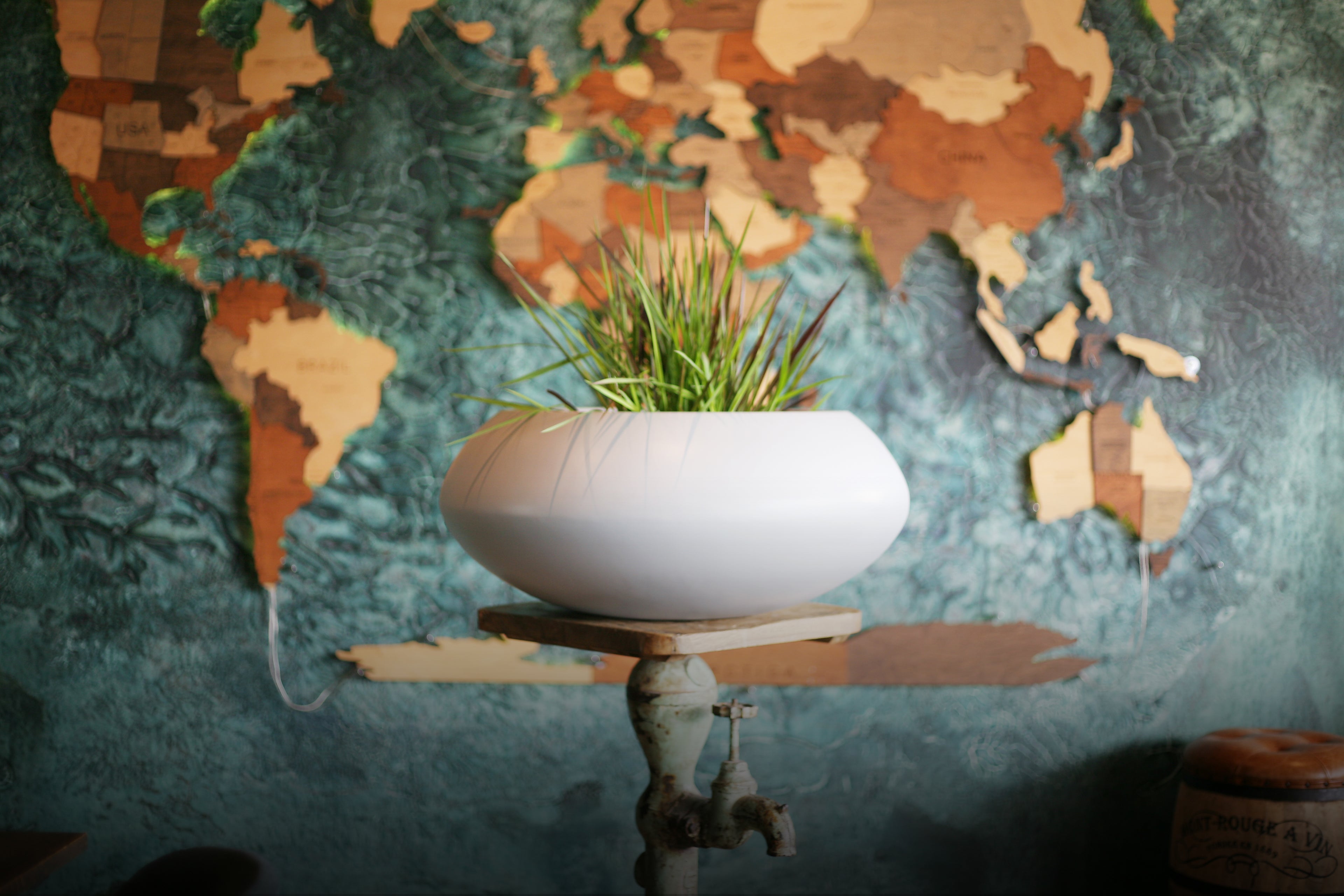 White Pot on Restaurant as design